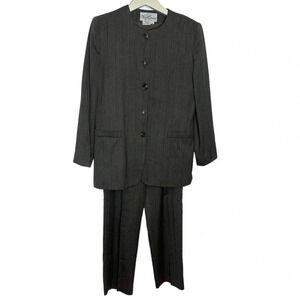 Vintage Oleg‎ Cassini 12 gray pinstriped 2 piece pantsuit